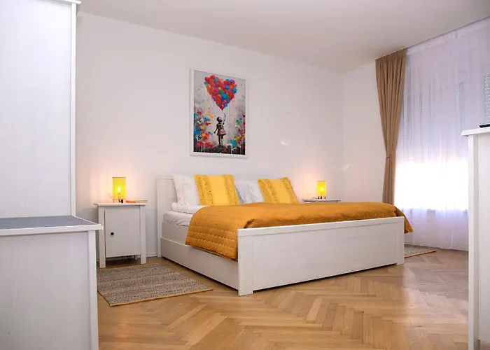 Marela Apartment Split